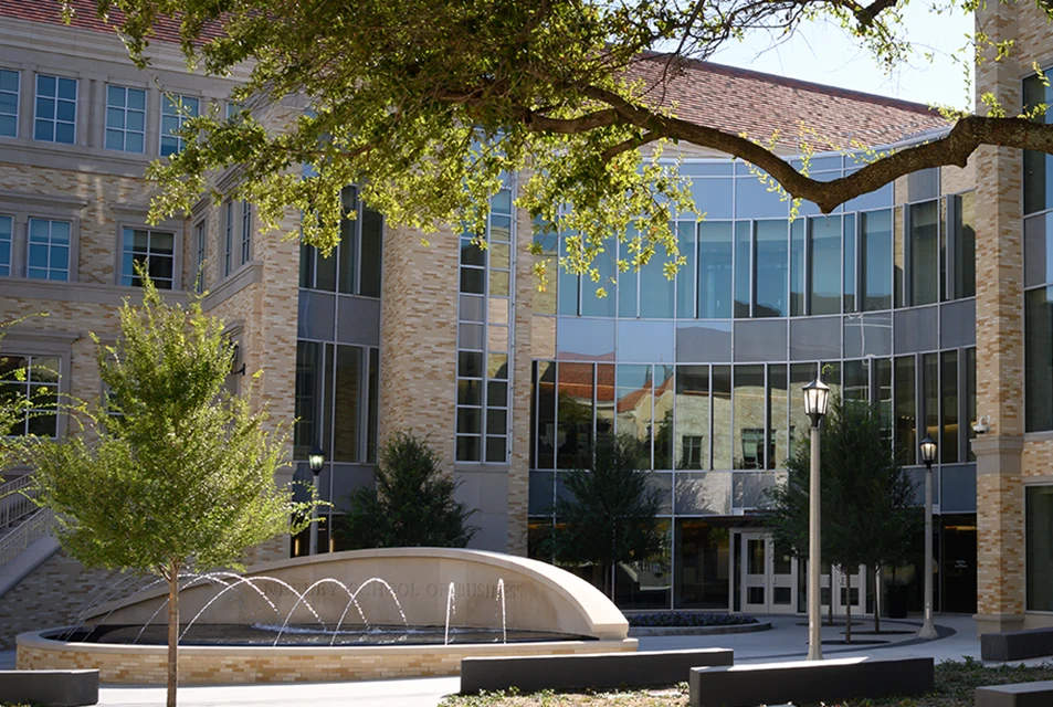 Neeley plaza in afternoon with the fountain in the foreground