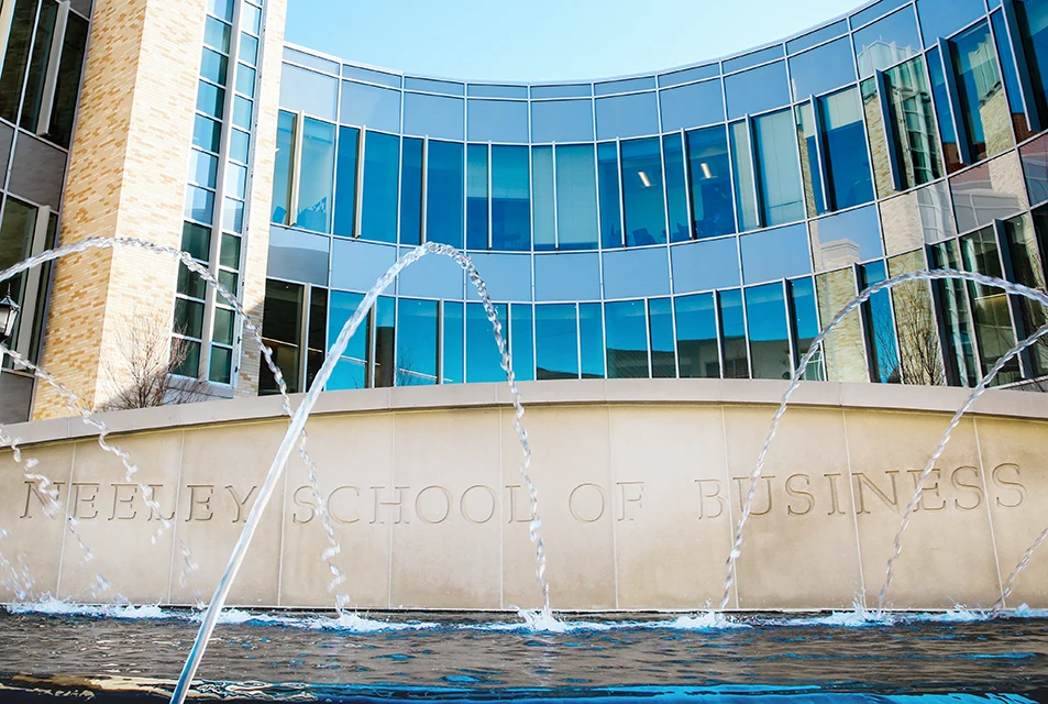 Fountain in front of Neeley School of Business